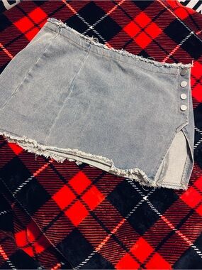 brand new jean mini skirt